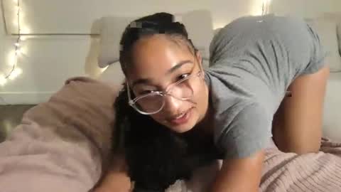 Snapshot of rosalinatoosexy chatting on 11/08/25, 05:40 Rosalina online show from 11/08/25, 05:40