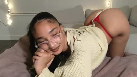 Snapshot of rosalinatoosexy chatting on 03/02/26, 05:41 Rosalina online show from 03/02/26, 05:41