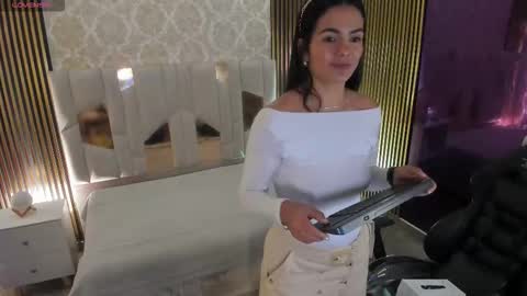 ROSALIN online show from 10/04/25, 11:41