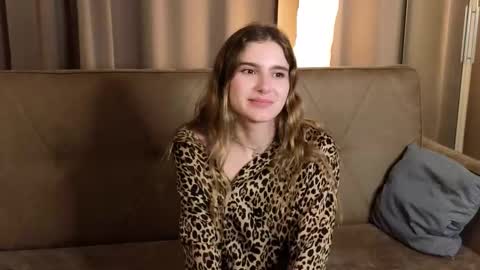 Kylie online show from 11/25/25, 03:23