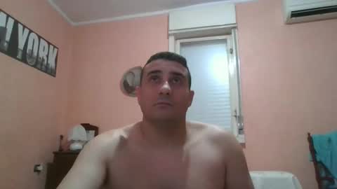 Snapshot of rosario1212 chatting on 01/18/26, 03:16 Rosario online show from 01/18/26, 03:16