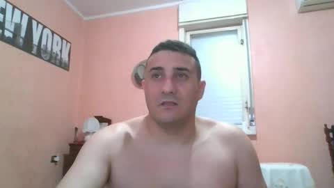 Snapshot of rosario1212 chatting on 02/14/26, 12:29 Rosario online show from 02/14/26, 12:29