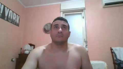 Snapshot of rosario1212 chatting on 02/25/26, 11:14 Rosario online show from 02/25/26, 11:14