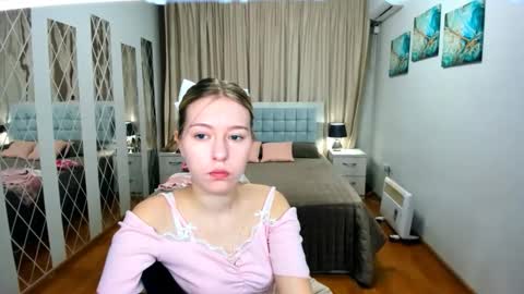 RosaRising online show from 05/03/26, 04:51
