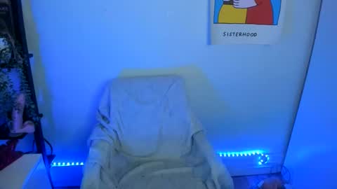 Snapshot of rose257044 chatting on 04/26/26, 01:42 rose257044 online show from 04/26/26, 01:42
