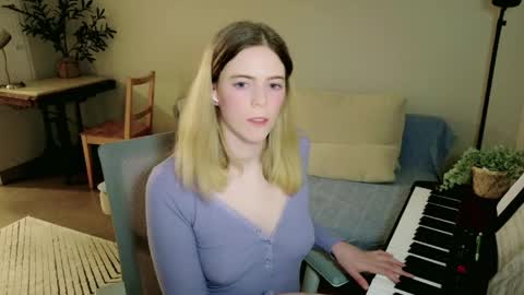 rose77782 online show from 04/28/26, 01:59