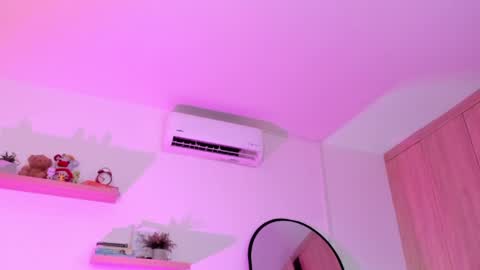 Rose Saenz online show from 04/07/26, 08:09