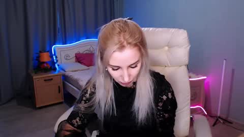 Snapshot of rose__shine chatting on 12/11/24, 10:14 rose  shine online show from 12/11/24, 10:14