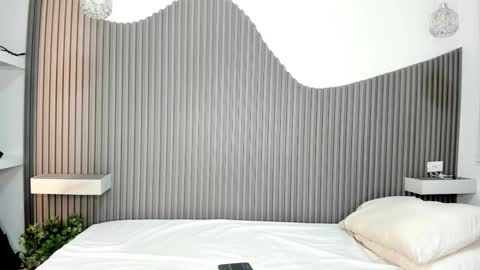 Snapshot of rose_bluet chatting on 05/28/26, 11:35 Rose online show from 05/28/26, 11:35