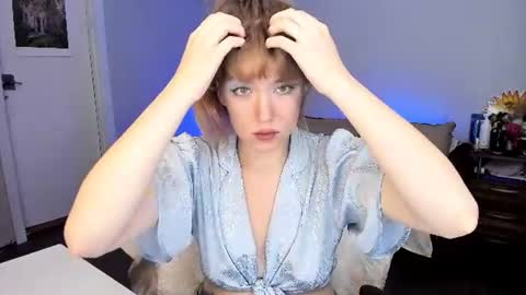 Snapshot of rose_brooks chatting on 06/28/26, 08:04 Rose but u can call me princess online show from 06/28/26, 08:04