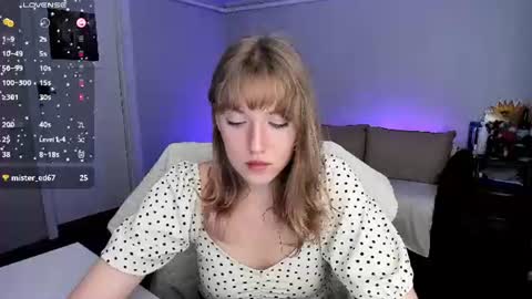 Snapshot of rose_brooks chatting on 07/01/26, 08:19 Rose but u can call me princess online show from 07/01/26, 08:19