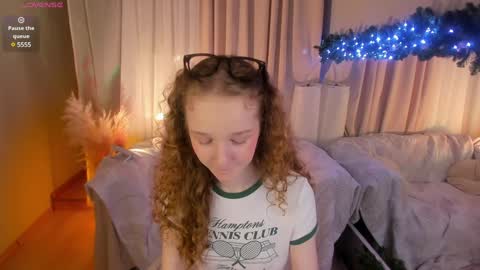 Snapshot of rose_charming_ chatting on 12/20/24, 12:52 Rose online show from 12/20/24, 12:52