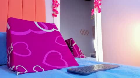 Snapshot of rose_thompson19 chatting on 04/29/26, 07:09 Rosse online show from 04/29/26, 07:09
