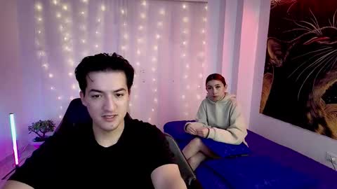 Snapshot of roseandviktor23 chatting on 03/20/26, 09:25 Rose Sins and Don Viktor online show from 03/20/26, 09:25