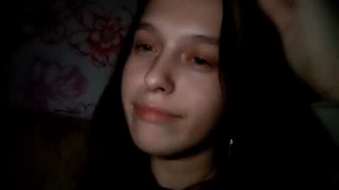 Snapshot of roseannehensle chatting on 11/29/25, 01:14 Sophie online show from 11/29/25, 01:14