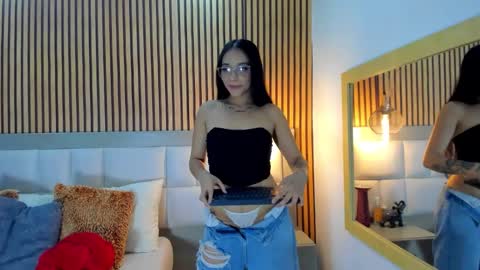 roseaurora online show from 01/15/26, 02:21