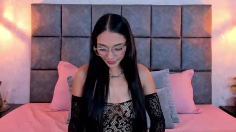 roseaurora online show from 04/27/26, 11:19