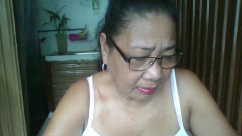 Snapshot of rosebelle66 chatting on 06/27/26, 02:27 rosebelle66 online show from 06/27/26, 02:27