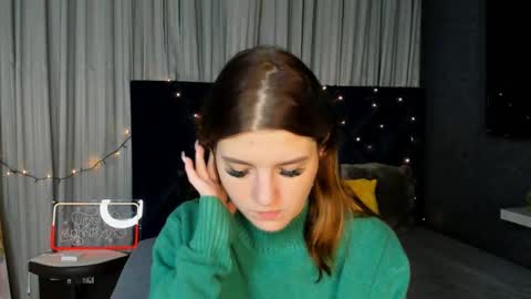 Snapshot of roseblanche2k chatting on 12/26/24, 10:52 Florin online show from 12/26/24, 10:52