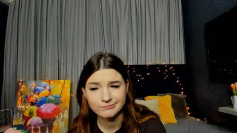 Snapshot of roseblanche2k chatting on 01/16/25, 11:16 Florin online show from 01/16/25, 11:16