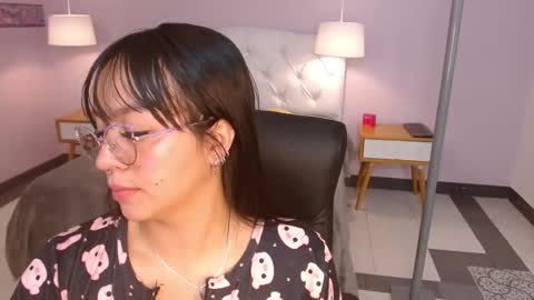 sofia online show from 10/16/25, 03:40