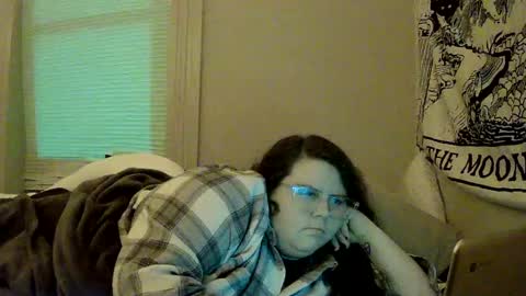 Snapshot of roseemeraldof chatting on 03/24/26, 03:22 roseemeraldof online show from 03/24/26, 03:22