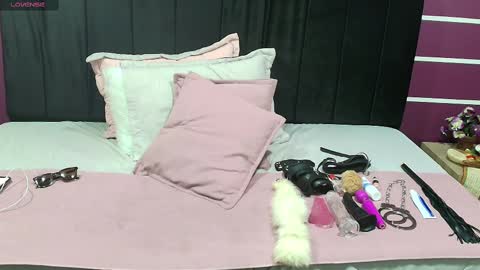 R O S E   S M I T H online show from 02/12/25, 12:22