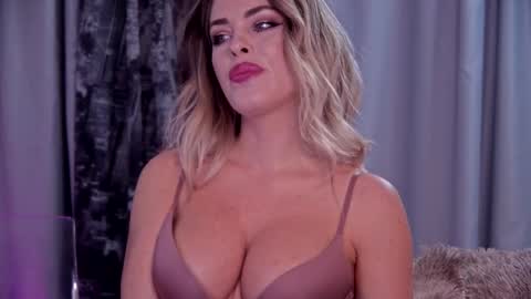 Sonia online show from 11/06/25, 02:07