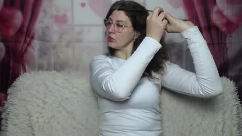 Snapshot of rosehille chatting on 04/04/26, 05:16 RoseHille online show from 04/04/26, 05:16