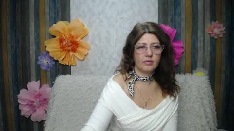 Snapshot of rosehille chatting on 04/19/26, 05:07 RoseHille online show from 04/19/26, 05:07