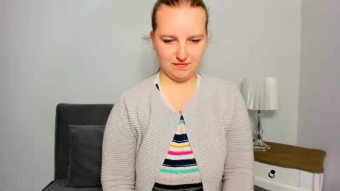 Snapshot of rosehypnotic chatting on 04/08/26, 05:13 Rose online show from 04/08/26, 05:13