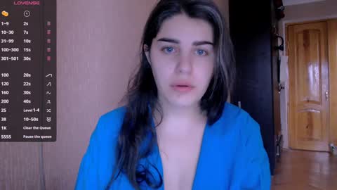 Snapshot of roselina_ chatting on 12/26/24, 06:41 Rose online show from 12/26/24, 06:41