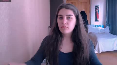 Snapshot of roselina_ chatting on 03/11/25, 09:13 Rose online show from 03/11/25, 09:13
