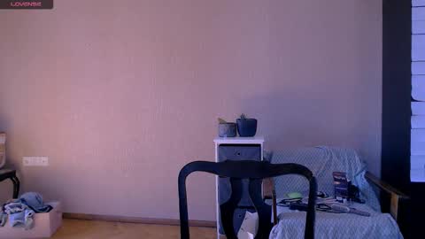 Snapshot of roselina_ chatting on 10/12/25, 08:02 Rose online show from 10/12/25, 08:02