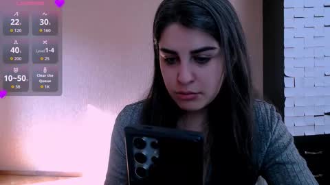 Snapshot of roselina_ chatting on 10/17/25, 06:16 Rose online show from 10/17/25, 06:16