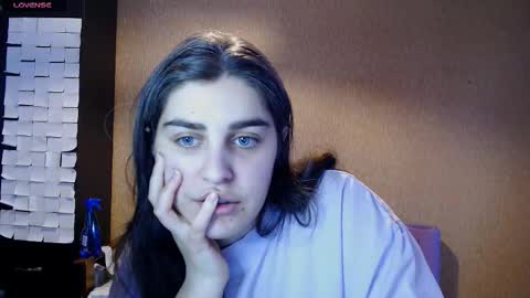 Snapshot of roselina_ chatting on 02/02/26, 01:21 Rose online show from 02/02/26, 01:21