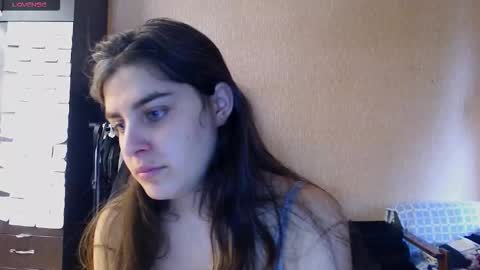 Snapshot of roselina_ chatting on 03/22/26, 09:23 Rose online show from 03/22/26, 09:23