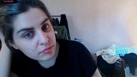 Snapshot of roselina_ chatting on 03/29/26, 08:25 Rose online show from 03/29/26, 08:25