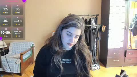 Snapshot of roselina_ chatting on 05/08/26, 08:47 Rose online show from 05/08/26, 08:47
