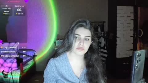 Snapshot of roselina_ chatting on 05/10/26, 05:29 Rose online show from 05/10/26, 05:29
