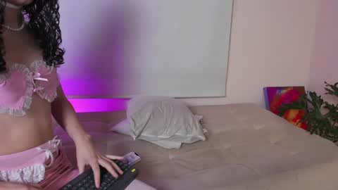 Lyla OF roselinedior online show from 01/08/25, 06:52