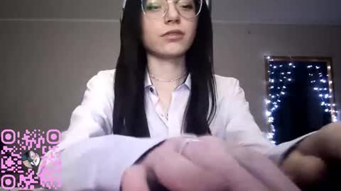 Violeta online show from 12/17/25, 08:37