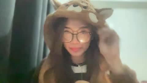 Snapshot of rosemae07 chatting on 04/27/26, 04:27 rosemae07 online show from 04/27/26, 04:27