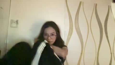 Snapshot of rosemae07 chatting on 05/19/26, 06:58 rosemae07 online show from 05/19/26, 06:58