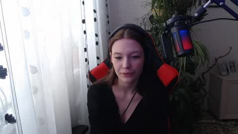 Snapshot of rosendalounsberry chatting on 04/04/26, 11:29 Lina online show from 04/04/26, 11:29