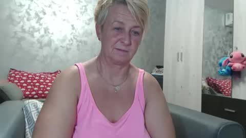 Lovepinklilly online show from 09/30/25, 05:18