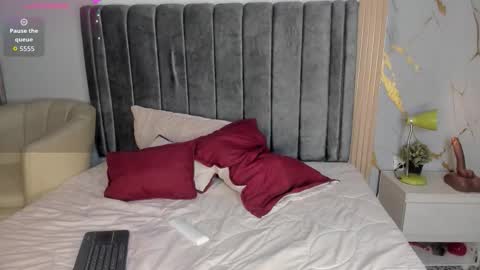   online show from 10/16/25, 06:25