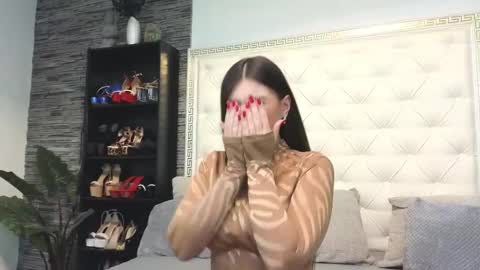 Snapshot of rosevanessa chatting on 12/18/24, 07:47 Gabriela online show from 12/18/24, 07:47