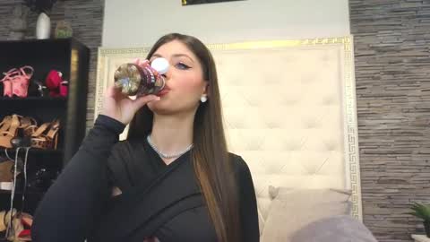 Snapshot of rosevanessa chatting on 03/04/25, 07:08 Gabriela online show from 03/04/25, 07:08