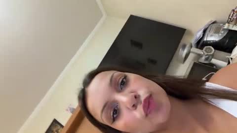 Roshelle online show from 06/26/26, 06:45